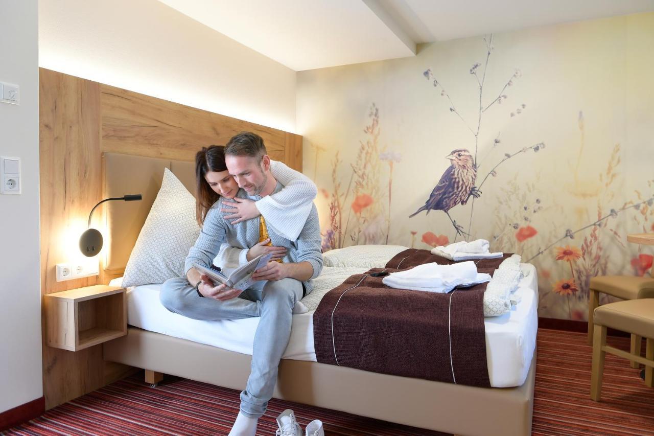 Familienhotel "Rhoen Feeling" Bernshausen Buitenkant foto