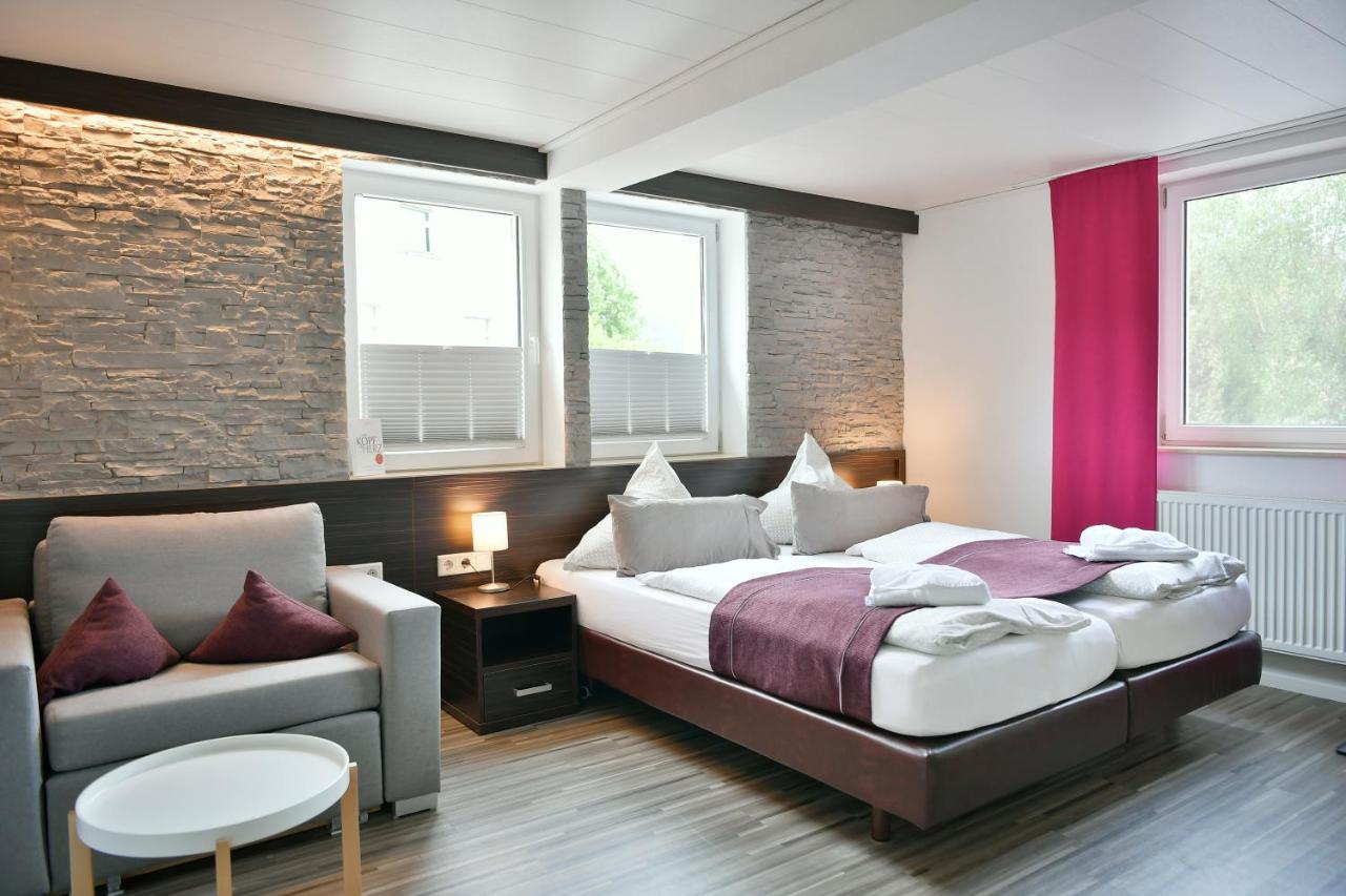 Familienhotel "Rhoen Feeling" Bernshausen Buitenkant foto
