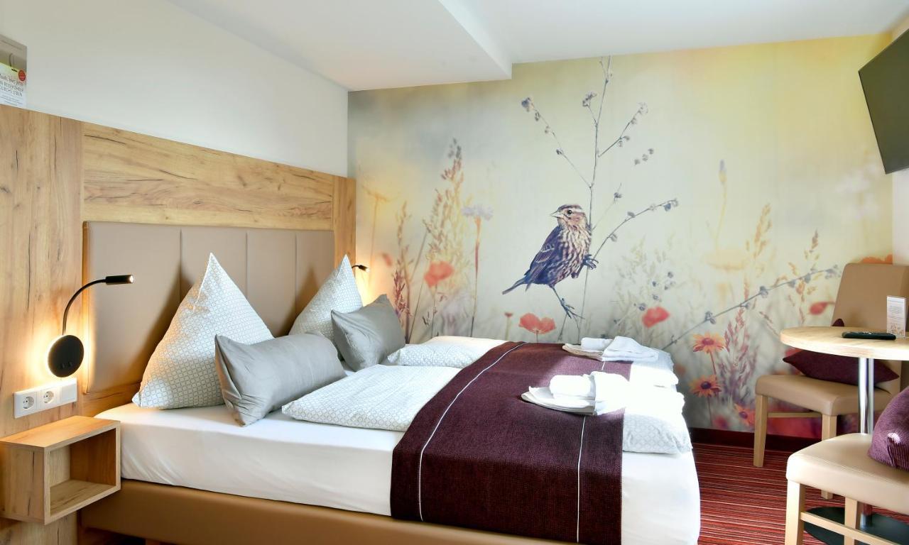 Familienhotel "Rhoen Feeling" Bernshausen Buitenkant foto