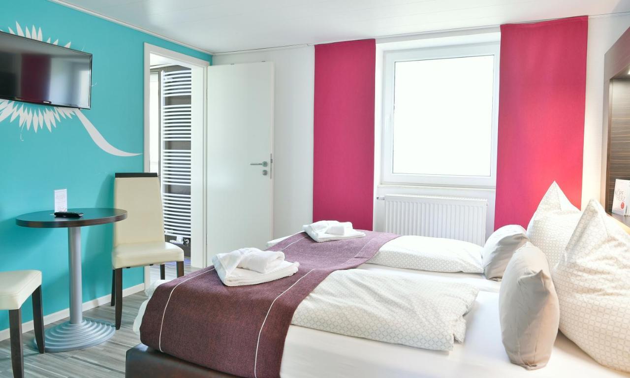 Familienhotel "Rhoen Feeling" Bernshausen Buitenkant foto