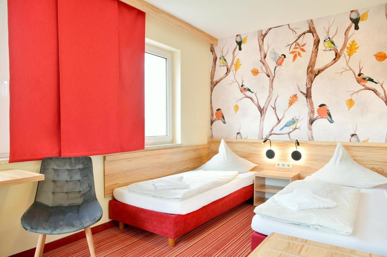 Familienhotel "Rhoen Feeling" Bernshausen Buitenkant foto