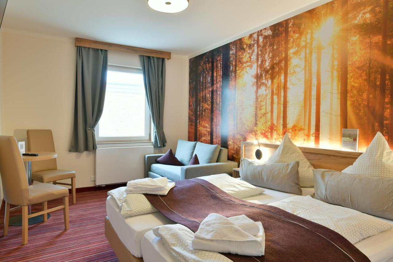 Familienhotel "Rhoen Feeling" Bernshausen Buitenkant foto