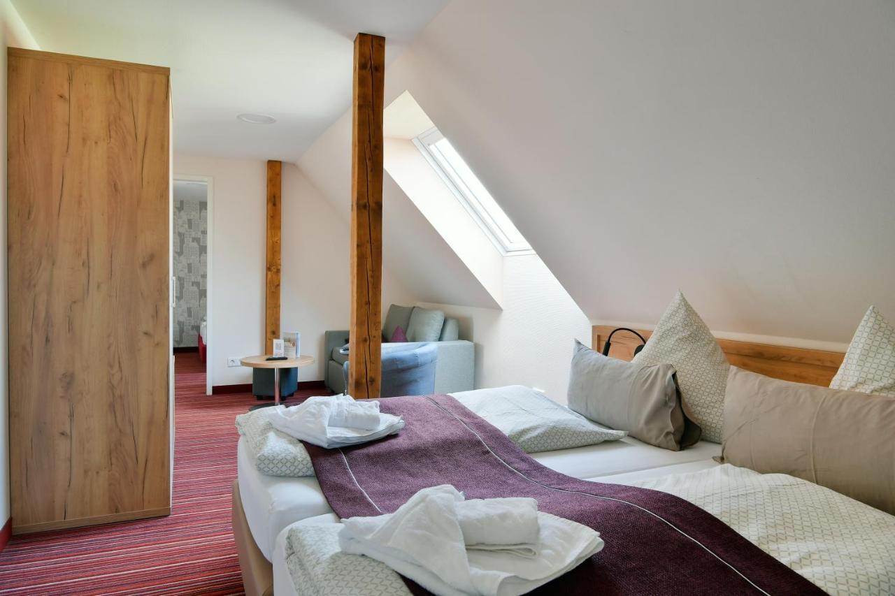Familienhotel "Rhoen Feeling" Bernshausen Buitenkant foto