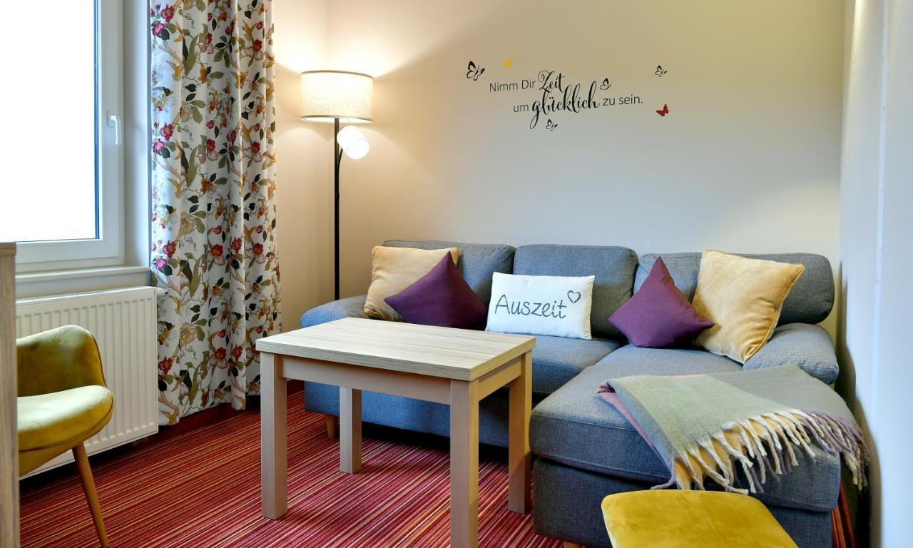 Familienhotel "Rhoen Feeling" Bernshausen Buitenkant foto