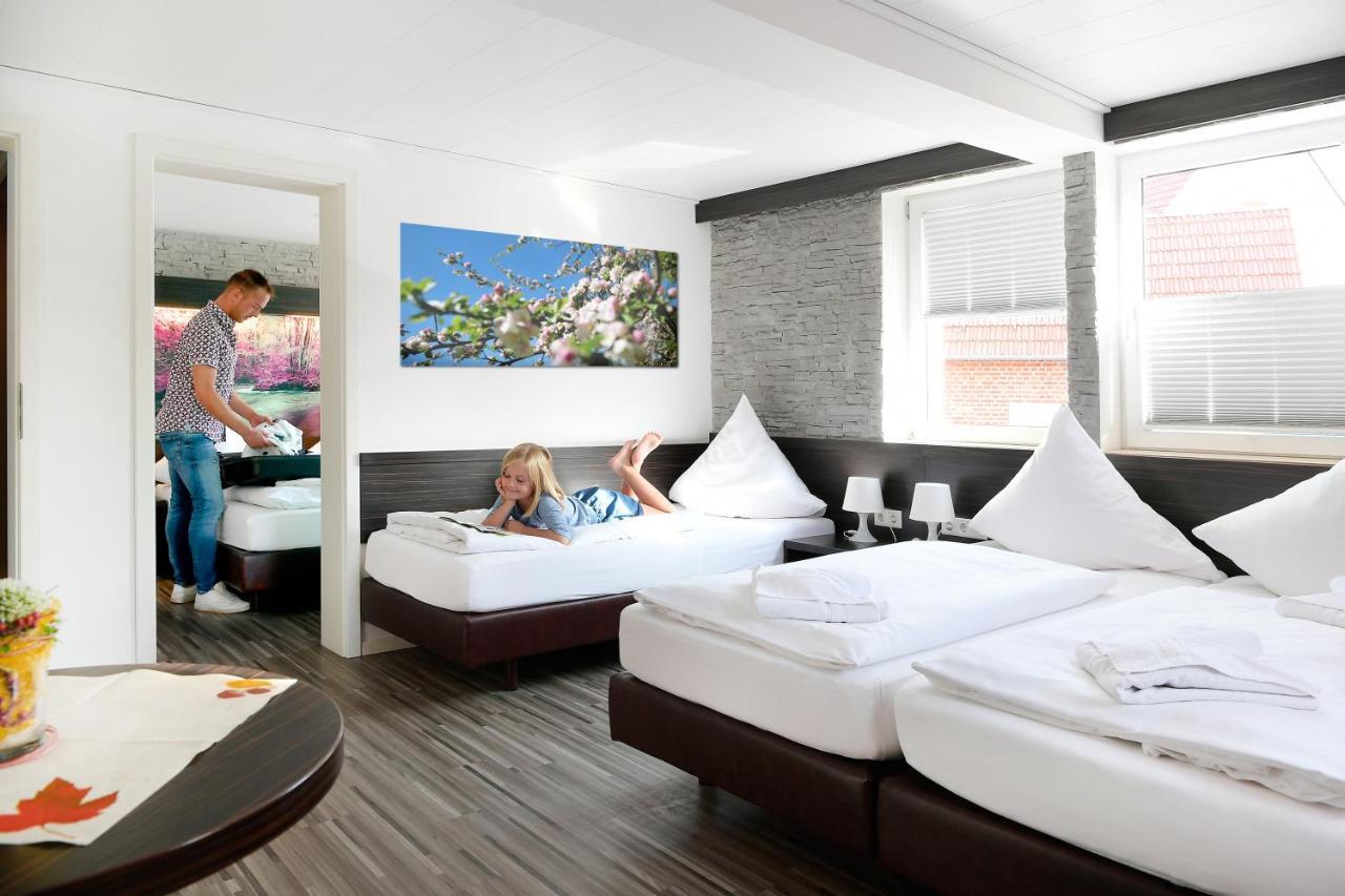 Familienhotel "Rhoen Feeling" Bernshausen Buitenkant foto